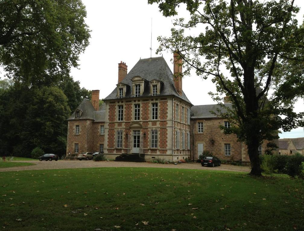 Chateau De Villars Villeneuve-sur-Allier Екстериор снимка