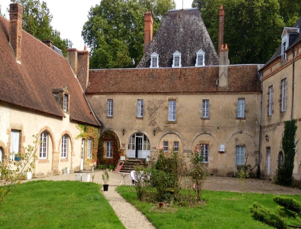 Chateau De Villars Villeneuve-sur-Allier Екстериор снимка