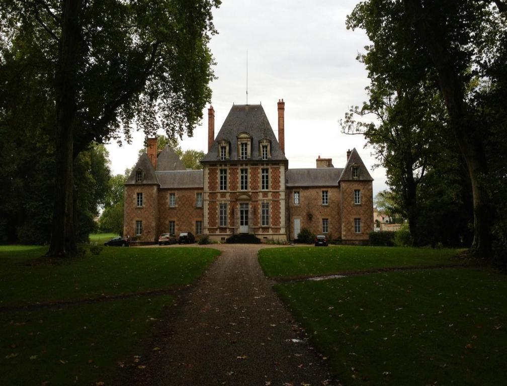 Chateau De Villars Villeneuve-sur-Allier Екстериор снимка